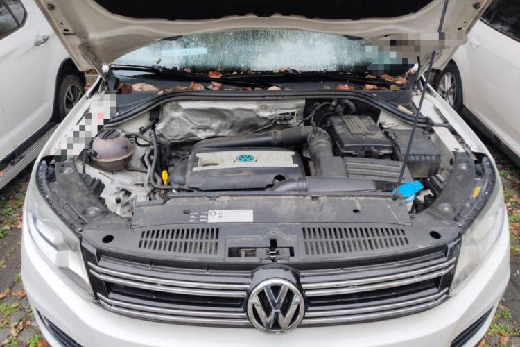 Used Volkswagen Tiguan 2015 1.8TSI Automatic Two-Wheel Drive Comfort Edition Engine Bay