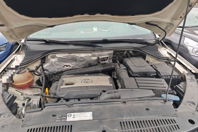 Used Volkswagen Tiguan 2015 1.8TSI Automatic Two-Wheel Drive Luxury Model Engine Bay