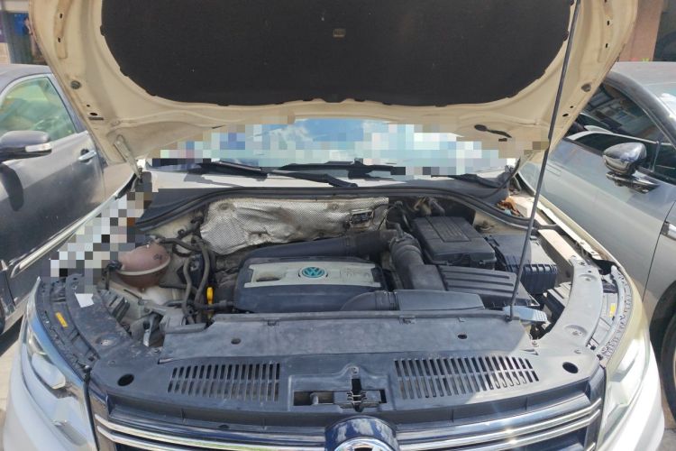 Used Volkswagen Tiguan 2015 1.8TSI Automatic Two-Wheel Drive Comfort Edition Engine Bay