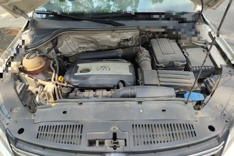 Used Volkswagen Tiguan 2015 1.8TSI Automatic Two-Wheel Drive Comfort Edition Engine Bay