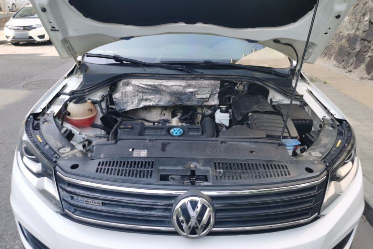 Used Volkswagen Tiguan 2015 1.4TSI Manual Two-Wheel Drive BlueMotion Edition Engine Bay