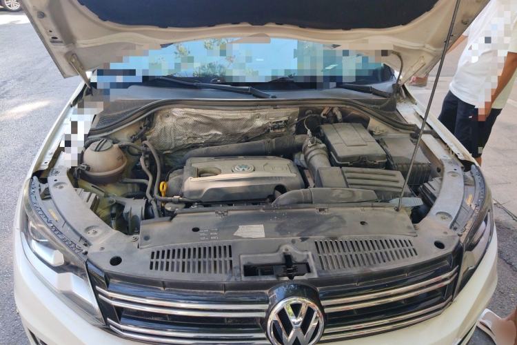 Used Volkswagen Tiguan 2015 1.8TSI Automatic Two-Wheel Drive Trend Edition Engine Bay