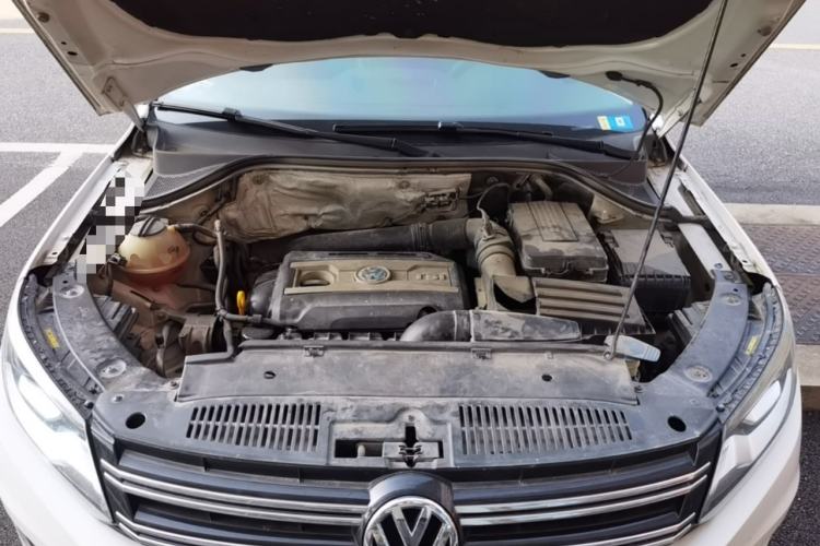 Used Volkswagen Tiguan 2015 1.8TSI Automatic Two-Wheel Drive Trend Edition Engine Bay
