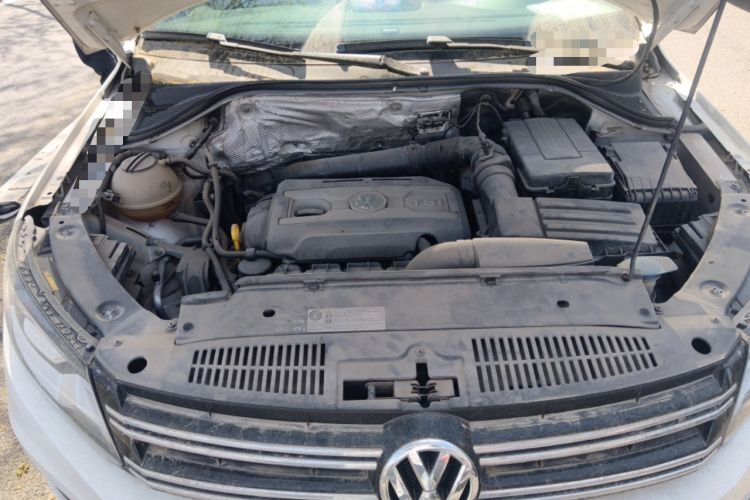 Used Volkswagen Tiguan 2015 1.8TSI Automatic Two-Wheel Drive Luxury Model Engine Bay