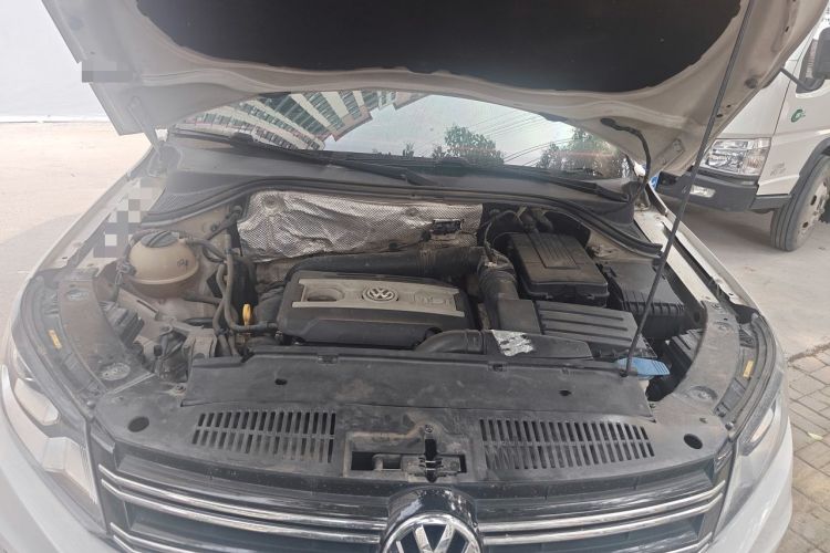 Used Volkswagen Tiguan 2015 1.8TSI Automatic Two-Wheel Drive Luxury Model Engine Bay