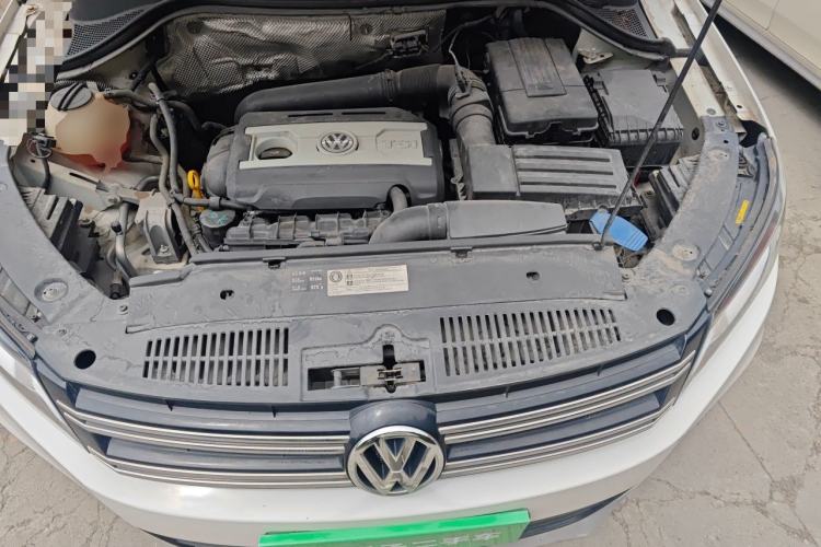 Used Volkswagen Tiguan 2015 1.8TSI Automatic Two-Wheel Drive Trend Edition Engine Bay