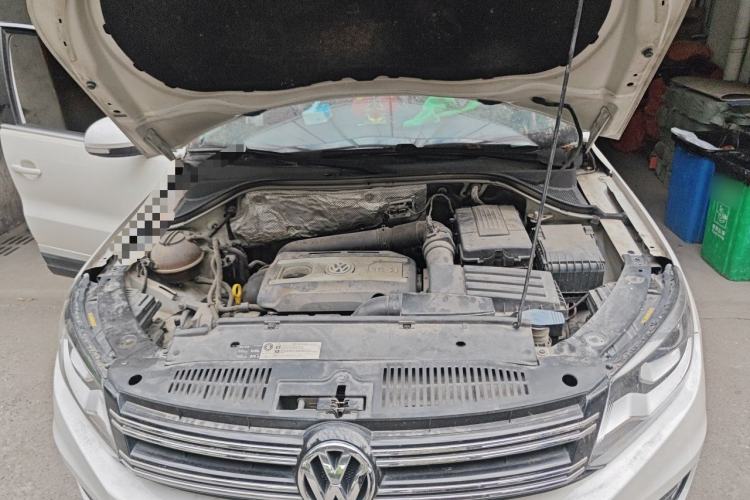 Used Volkswagen Tiguan 2015 1.8TSI Automatic Two-Wheel Drive Luxury Model Engine Bay