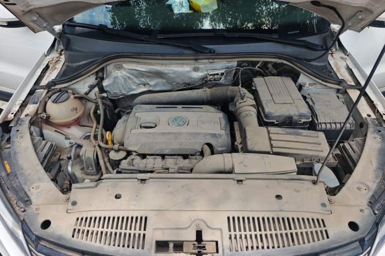 Used Volkswagen Tiguan 2015 1.8TSI Automatic Two-Wheel Drive Luxury Model Engine Bay