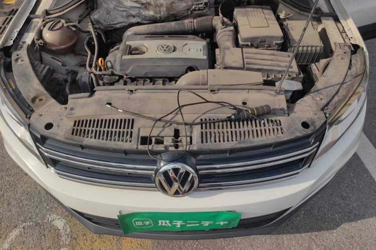 Used Volkswagen Tiguan 2015 1.8TSI Manual Two-Wheel Drive Fashion Edition Engine Bay