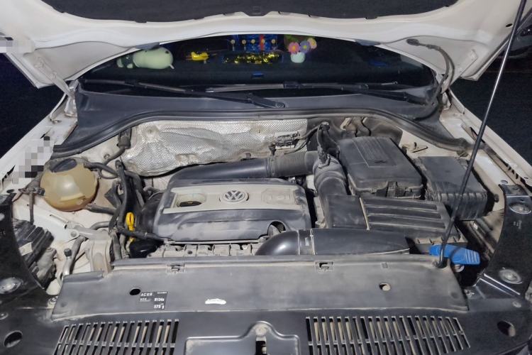 Used Volkswagen Tiguan 2015 1.8TSI Automatic Two-Wheel Drive Comfort Edition Engine Bay