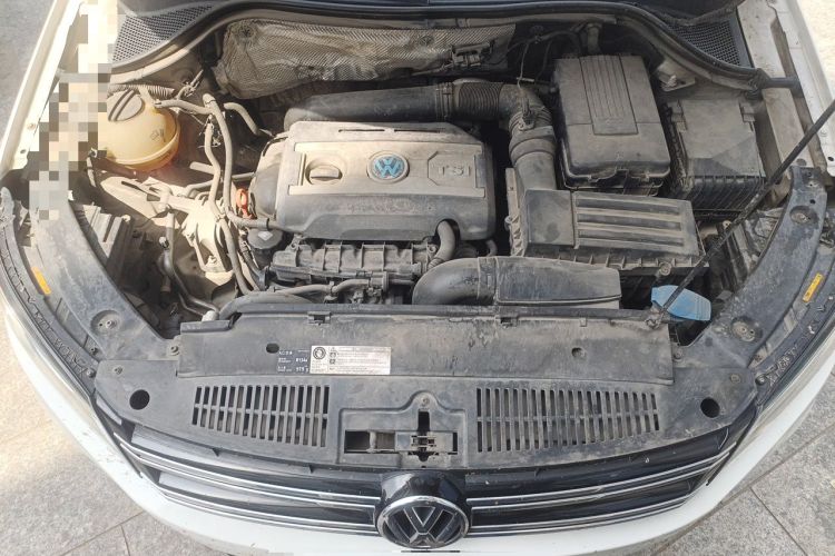 Used Volkswagen Tiguan 2015 1.8TSI Automatic All-Wheel-Drive Luxury Model Engine Bay