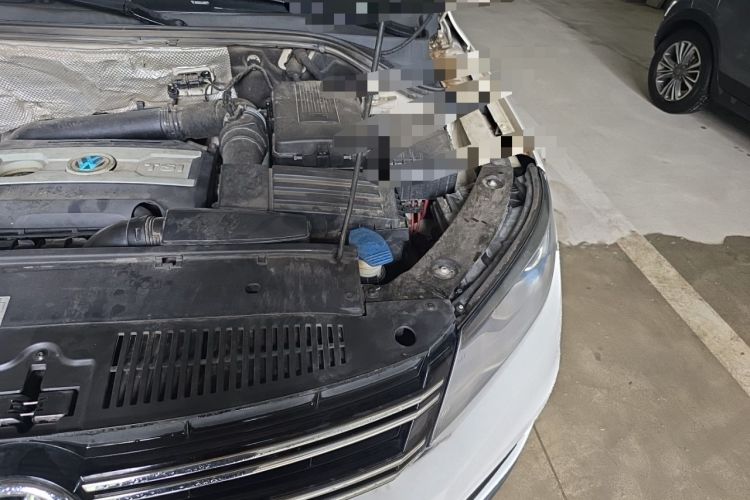 Used Volkswagen Tiguan 2015 1.8TSI Automatic Two-Wheel Drive Trend Edition Engine Bay Left