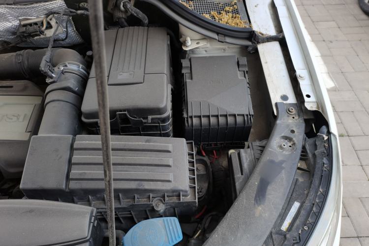 Used Volkswagen Tiguan 2015 1.8TSI Automatic Two-Wheel Drive Luxury Model Engine Bay Left