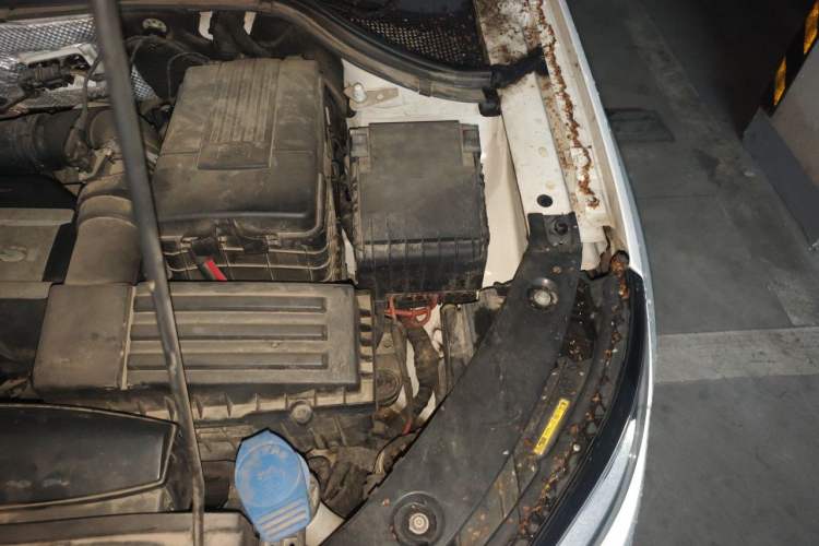 Used Volkswagen Tiguan 2015 1.8TSI Automatic Two-Wheel Drive Trend Edition Engine Bay Left