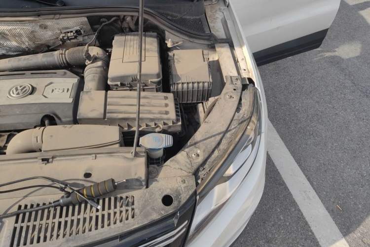Used Volkswagen Tiguan 2015 1.8TSI Manual Two-Wheel Drive Fashion Edition Engine Bay Left