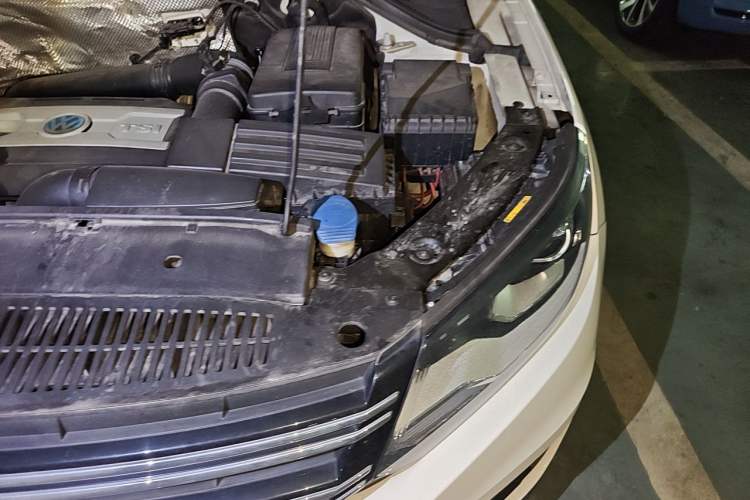 Used Volkswagen Tiguan 2015 1.8TSI Automatic Two-Wheel Drive Trend Edition Engine Bay Left