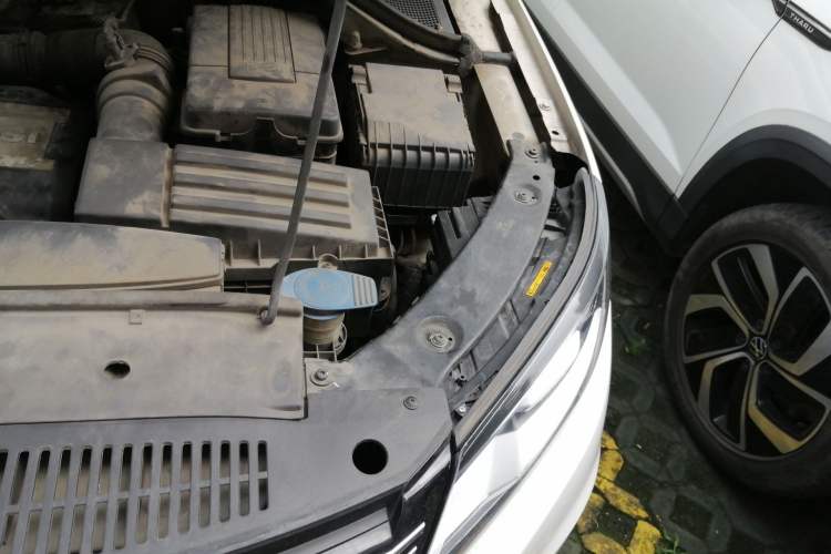 Used Volkswagen Tiguan 2015 1.8TSI Automatic Two-Wheel Drive Luxury Model Engine Bay Left