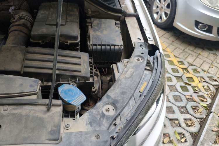 Used Volkswagen Tiguan 2015 1.8TSI Automatic Two-Wheel Drive Luxury Model Engine Bay Left