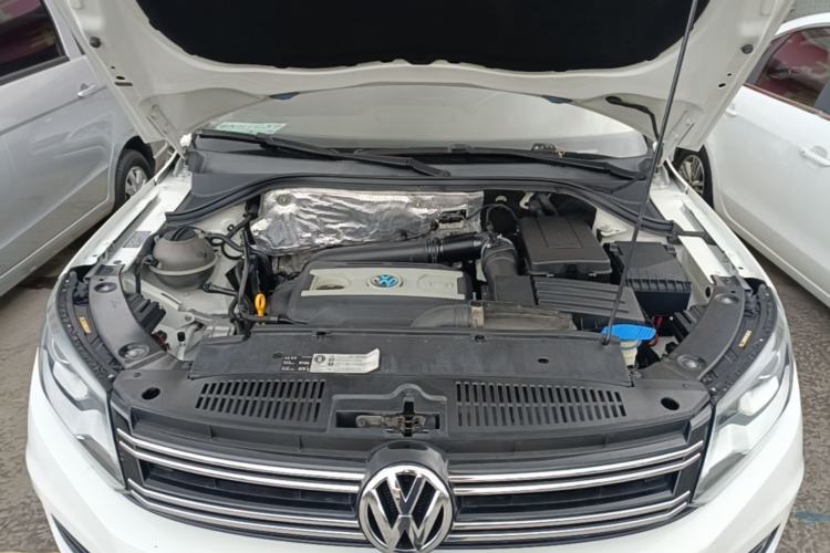 Used Volkswagen Tiguan 2015 1.8TSI Automatic Two-Wheel Drive Luxury Model Engine Bay