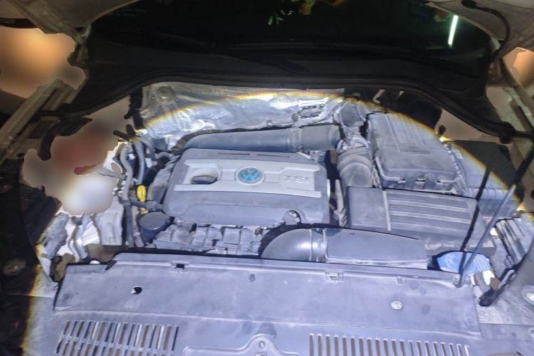 Used Volkswagen Tiguan 2015 1.8TSI Automatic Two-Wheel Drive Comfort Edition Engine Bay
