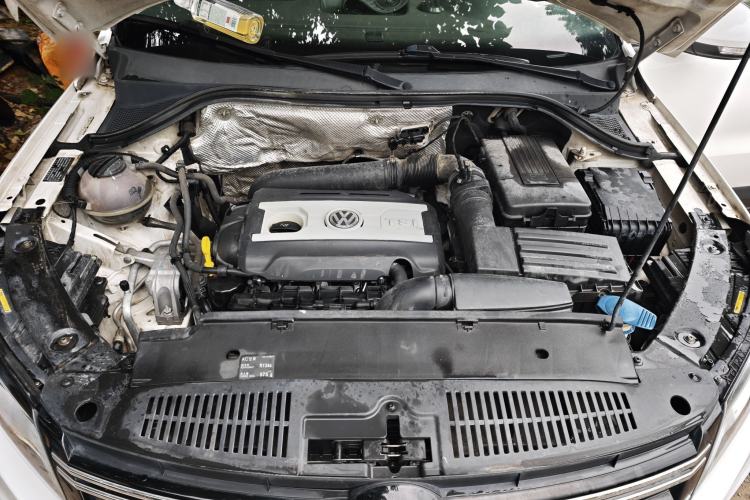 Used Volkswagen Tiguan 2015 1.8TSI Automatic Two-Wheel Drive Comfort Edition Engine Bay