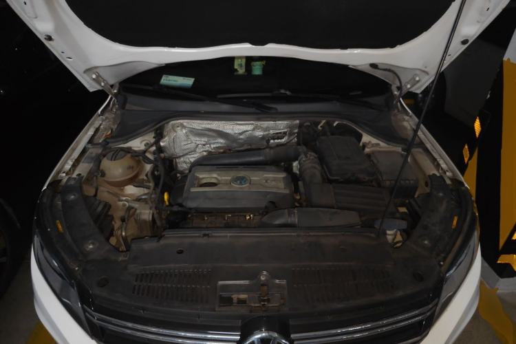 Used Volkswagen Tiguan 2015 1.8TSI Automatic Two-Wheel Drive Comfort Edition Engine Bay