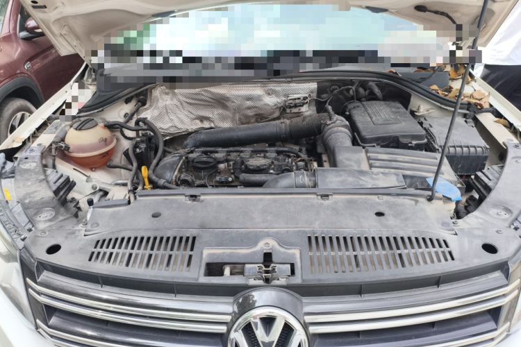 Used Volkswagen Tiguan 2015 1.8TSI Automatic Two-Wheel Drive Trend Edition Engine Bay