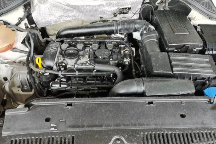 Used Volkswagen Tiguan 2015 1.8TSI Automatic Two-Wheel Drive Comfort Edition Engine Bay