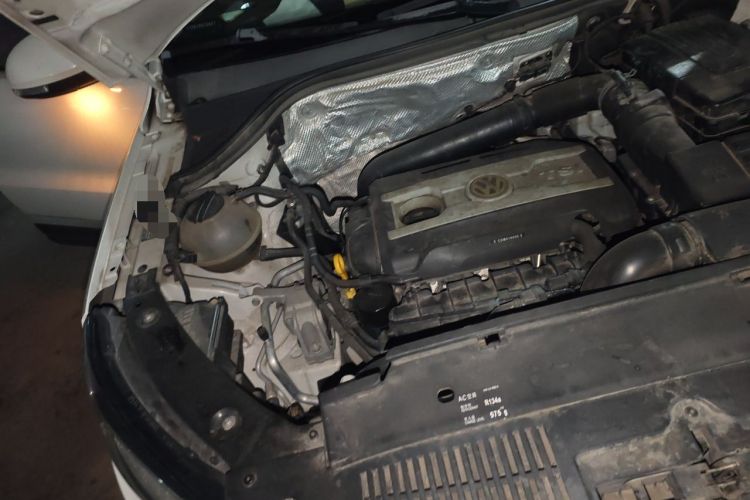 Used Volkswagen Tiguan 2015 2.0 TSI Automatic All-Wheel Drive Flagship Edition Engine Bay Right