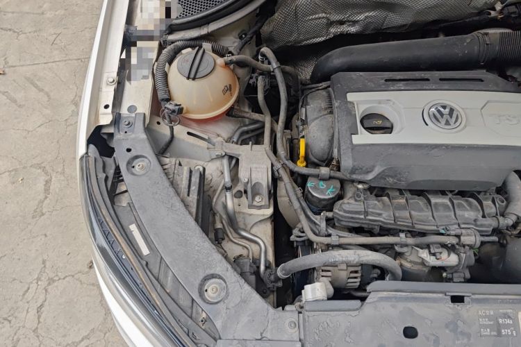 Used Volkswagen Tiguan 2015 1.8TSI Automatic Two-Wheel Drive Trend Edition Engine Bay Right
