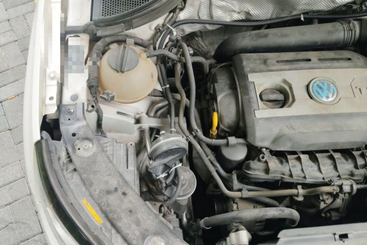 Used Volkswagen Tiguan 2015 1.8TSI Manual Two-Wheel-Drive Limited Edition Engine Bay Right