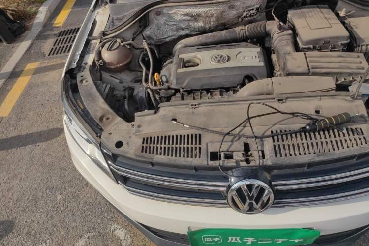 Used Volkswagen Tiguan 2015 1.8TSI Manual Two-Wheel Drive Fashion Edition Engine Bay Right