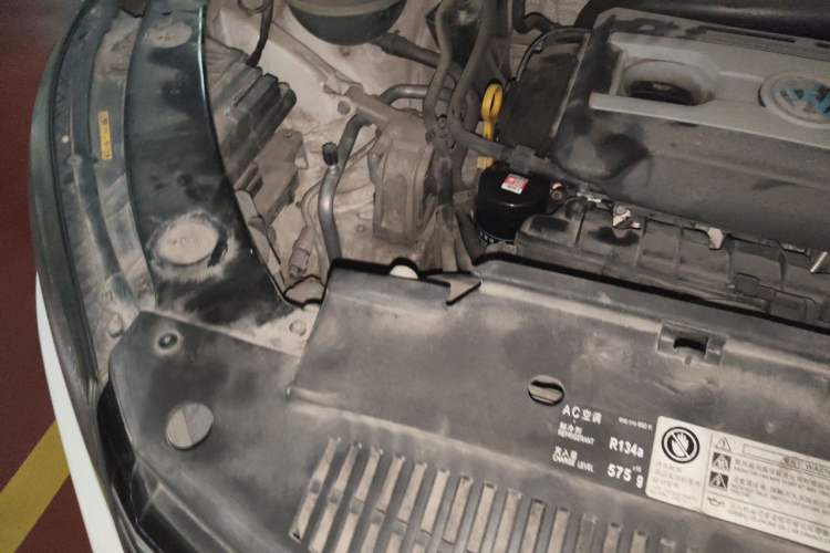 Used Volkswagen Tiguan 2015 1.8TSI Automatic Two-Wheel Drive Comfort Edition Engine Bay Right