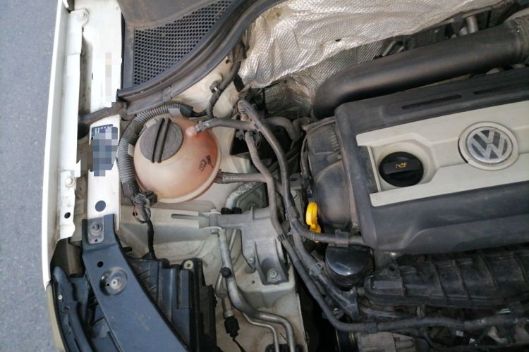 Used Volkswagen Tiguan 2015 1.8TSI Automatic Two-Wheel Drive Comfort Edition Engine Bay Right