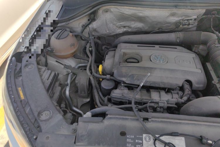Used Volkswagen Tiguan 2015 1.8TSI Automatic Two-Wheel Drive Trend Edition Engine Bay Right