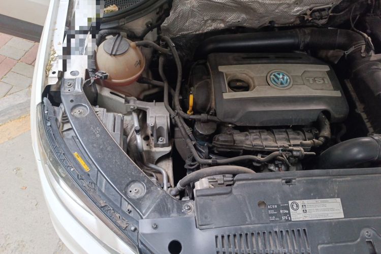 Used Volkswagen Tiguan 2015 1.8TSI Automatic Two-Wheel Drive Trend Edition Engine Bay Right