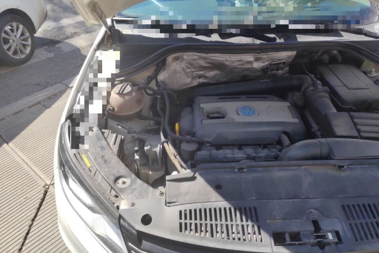 Used Volkswagen Tiguan 2015 1.8TSI Automatic Two-Wheel Drive Comfort Edition Engine Bay Right
