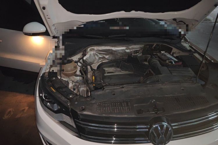 Used Volkswagen Tiguan 2015 1.8TSI Automatic Two-Wheel Drive Comfort Edition Engine Bay Right