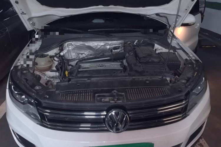 Used Volkswagen Tiguan 2015 1.8TSI Automatic Two-Wheel Drive Luxury Model Engine Bay