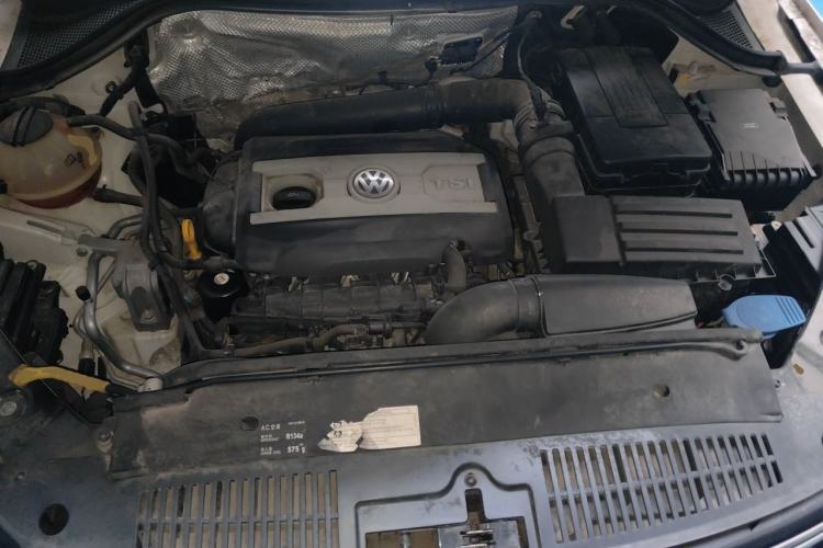 Used Volkswagen Tiguan 2015 1.8TSI Automatic Two-Wheel Drive Trend Edition Engine Bay