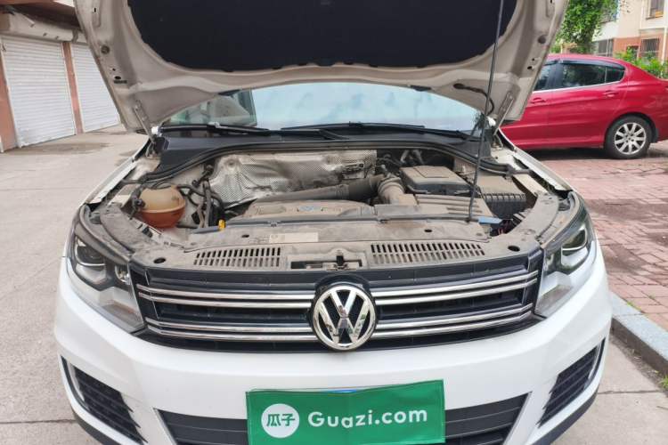 Used Volkswagen Tiguan 2015 1.8TSI Automatic Two-Wheel Drive Luxury Model Engine Bay