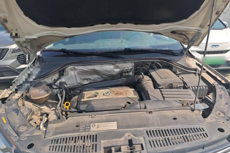 Used Volkswagen Tiguan 2015 1.8TSI Automatic Two-Wheel Drive Comfort Edition Engine Bay