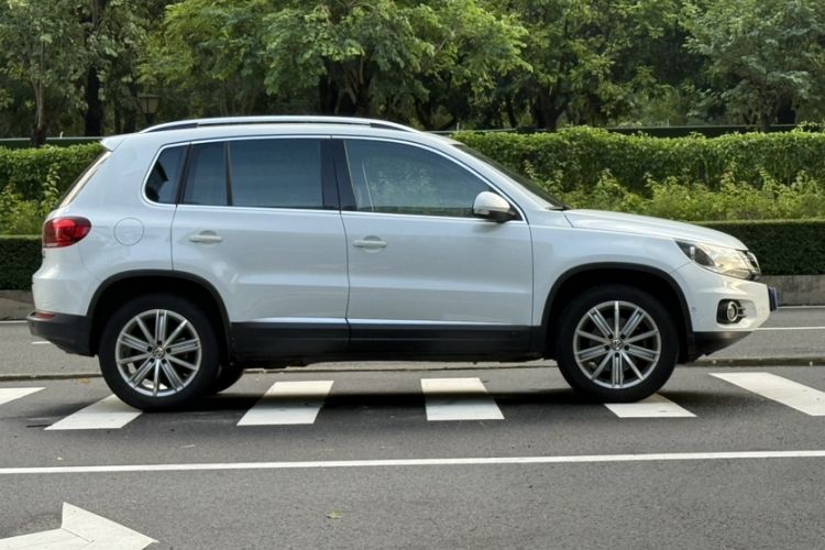 Used Volkswagen Tiguan 2015 2.0 TSI Comfort Edition Exterior 1