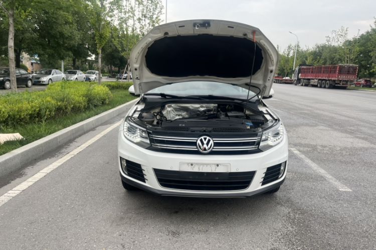 Used Volkswagen Tiguan 2015 2.0 TSI Automatic All-Wheel Drive Flagship Edition Exterior 1