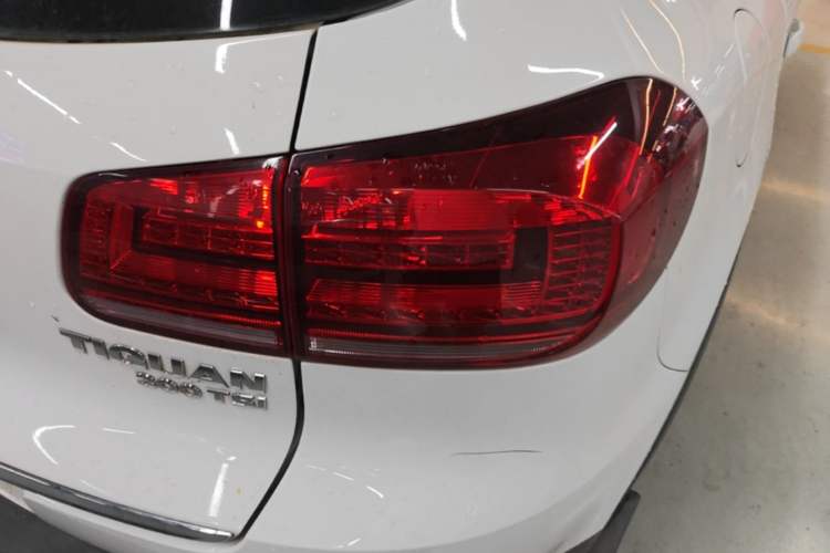 Used Volkswagen Tiguan 2015 1.8TSI Automatic Two-Wheel Drive Luxury Model Exterior 1