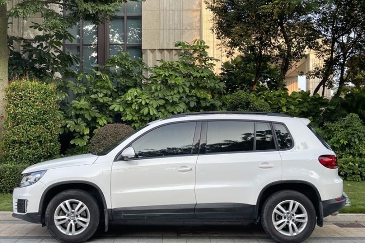 Used Volkswagen Tiguan 2015 1.8TSI Automatic Two-Wheel Drive Trend Edition Exterior 2