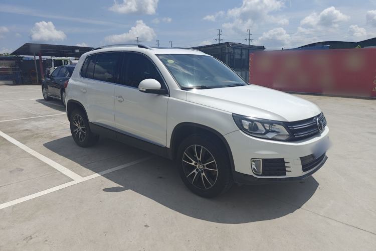 Used Volkswagen Tiguan 2015 1.8TSI Automatic Two-Wheel Drive Luxury Model Exterior 2