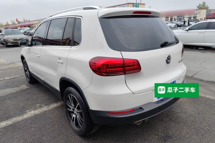 Used Volkswagen Tiguan 2015 1.8TSI Automatic All-Wheel-Drive Luxury Model Exterior 2