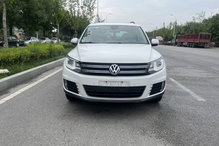 Used Volkswagen Tiguan 2015 2.0 TSI Automatic All-Wheel Drive Flagship Edition Exterior 2