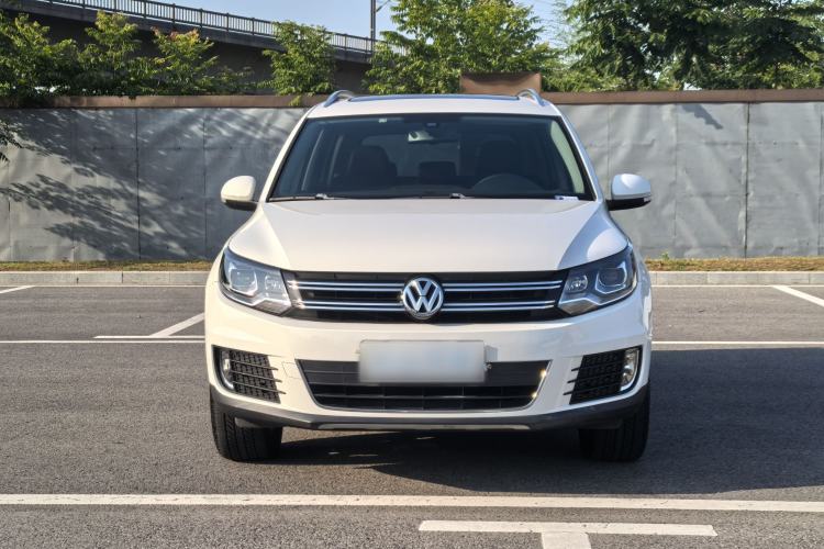 Used Volkswagen Tiguan 2015 1.8TSI Automatic Two-Wheel Drive Luxury Model Exterior 2
